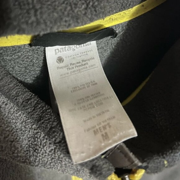 Patagonia Full Zip Up Sweater Fleece Jacket Gray Yellow Men’s Size M - Picture 4 of 4